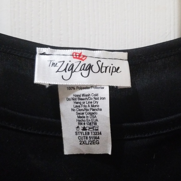 Black lace trimmed camisole - Picture 2 of 2